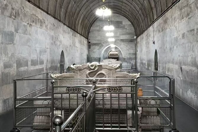 Busda-Mutianyu Great Wall&Dingling Tomb Full-Day Bus/Private Tour - Transport, pickup, and the real length of the day