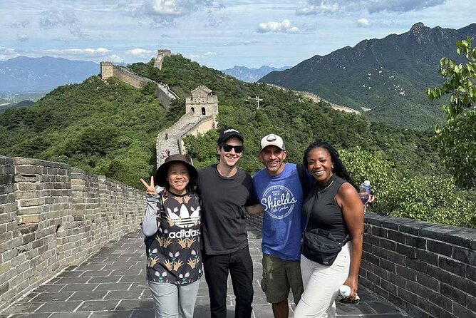 Busda-Mutianyu Great Wall&Dingling Tomb Full-Day Bus/Private Tour - Cash and practical preparation for the Wall