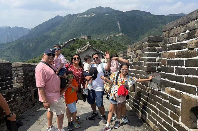 BusDa-Private Mutianyu Great Wall Trip with English Guide - Cable car and toboggan choices