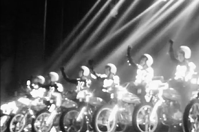 Chaoyang Acrobatics Ticket - Why the Red Theatre show earns a place in your Beijing plans