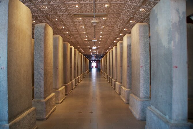 Confucius Temple and Imperial College Entrance Ticket - The Temple of Confucius: ceremony, statues, and stone records