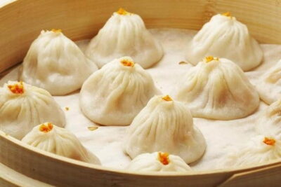 Din Tai Fung Dinner and VIP Class River Cruise Experience in Shanghai