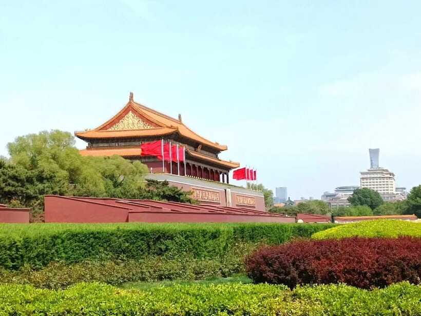 ForbiddenCity & Tiananmen Square ticket with guide(optional) - What the optional English guide adds