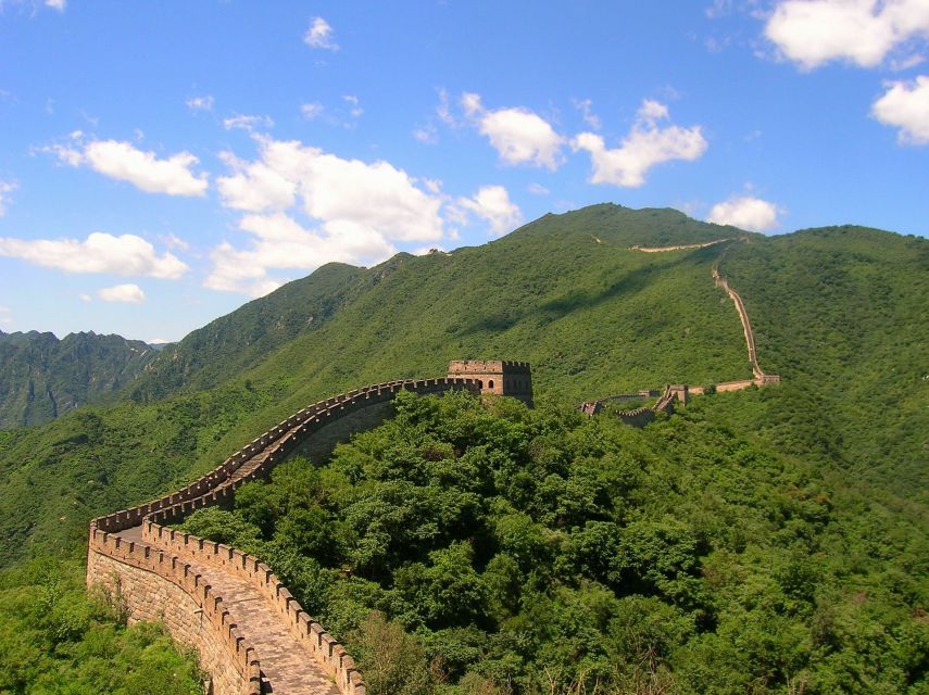 From Beijing: Mutianyu Great Wall Private Tour with Lunch - Three hours walking the Mutianyu wall