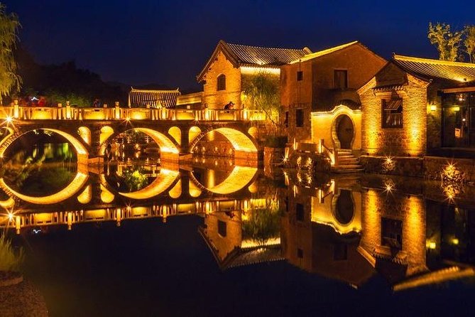 Gubei Water Town and Simatai Great Wall Private Day Tour - Gubei Water Town around Mandarin Duck Lake