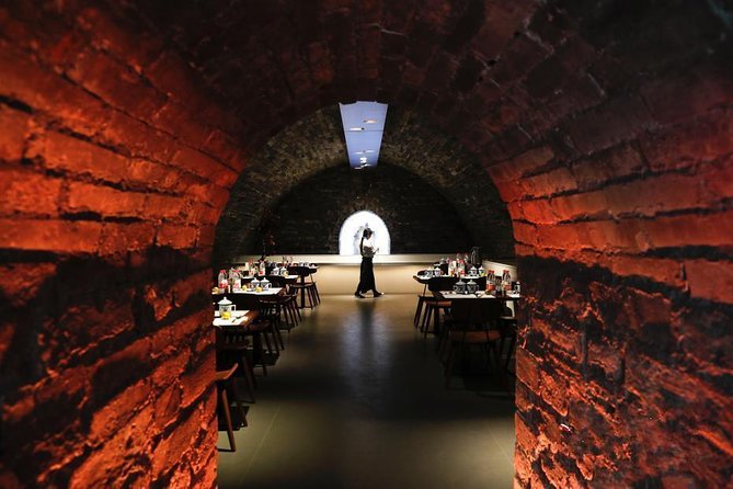 In-depth Forbidden City tour with Royal Icehouse Lunch - Starting at 7:30 am with hotel pickup