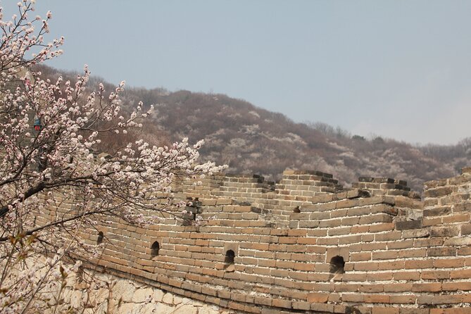 Jinshanling Great Wall to Simatai West Sunset Hiking Private Tour - What the $129 price buys you