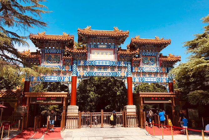 Lama Temple, Hutong and Silk & Pearl Market Private Day Tour - Who should book this Beijing experience