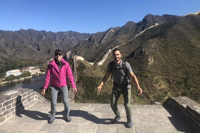 Layover Private Tour to Mutianyu Great Wall from Capital Airport ( PEK) - Reaching the wall by cable car