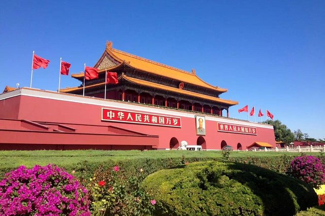 Local's Beijing: Forbidden City Insider Tour +Temple +Duck Feast - The guide makes or breaks the day