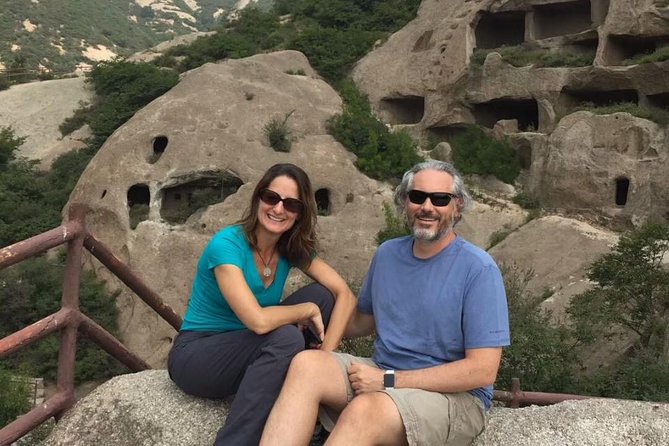 Longqingxia Gorge Cruise and Guyaju Cave Dwellings Private Day Tour - Cruising through Longqing Gorge