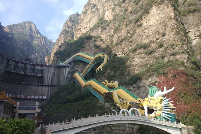 Longqingxia Gorge Cruise and Guyaju Cave Dwellings Private Day Tour - What the private format adds