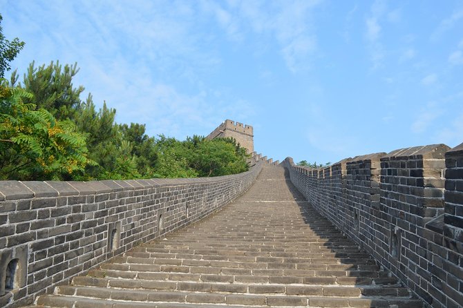 Mini Group: Half-Day Great Wall at Mutianyu Hiking Tour - The chairlift and toboggan choice