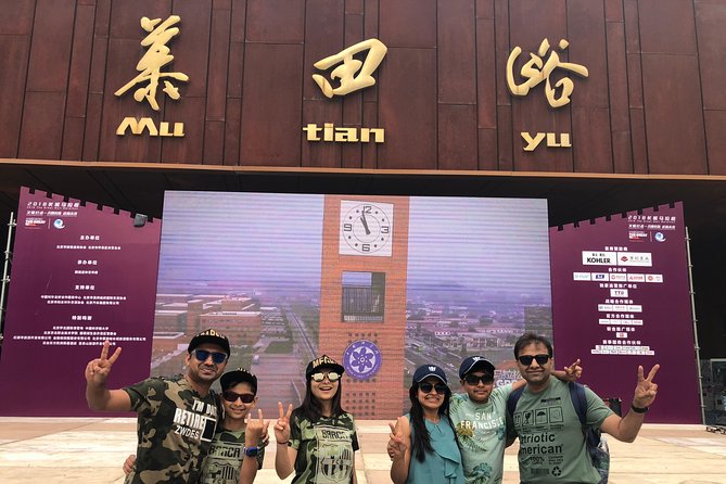Mr.Ping's Private Tour to Explore the Great Wall at Mutianyu - Meeting Mr. Ping and starting the private drive