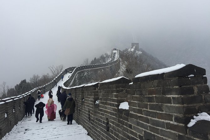 MuTianYu Great Wall and Forbidden City Day Trip by Licensed Cab - The road to Mutianyu Great Wall