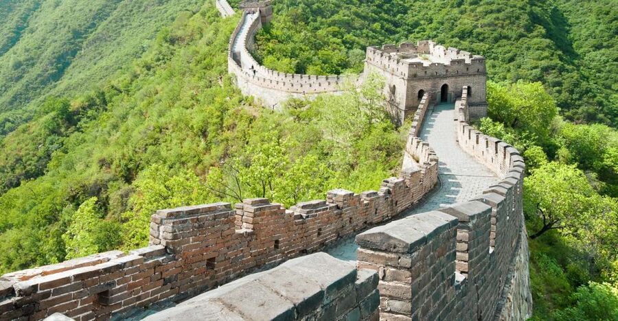 Mutianyu Great Wall Bus Group Tour - The drive north and the role of the guide