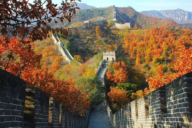 Mutianyu Great Wall Private Day Tour With English-Speaking Driver - Arriving at the Mutianyu Great Wall