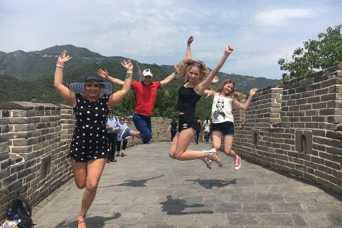 Mutianyu Great Wall Private Layover Guided Tour - The Guides Make the Difference