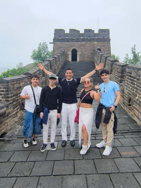 Mutianyu Great Wall Private Tour with English Driver - Driver or tour guide: choose carefully