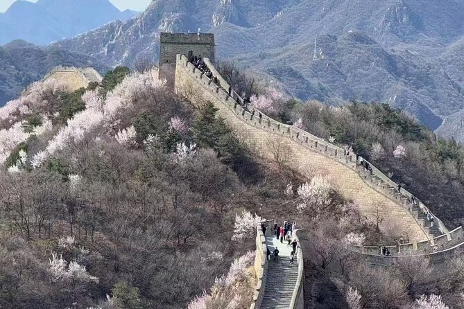 Mutianyu Great Wall Small Group Tour from Beijing with Guide - The airport pickup and layover advantage