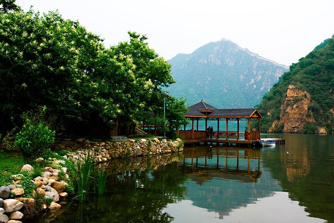 Mutianyu&Huanghuacheng Water Great Wall: Guided Tour or Transfer - What the $122.40 price means
