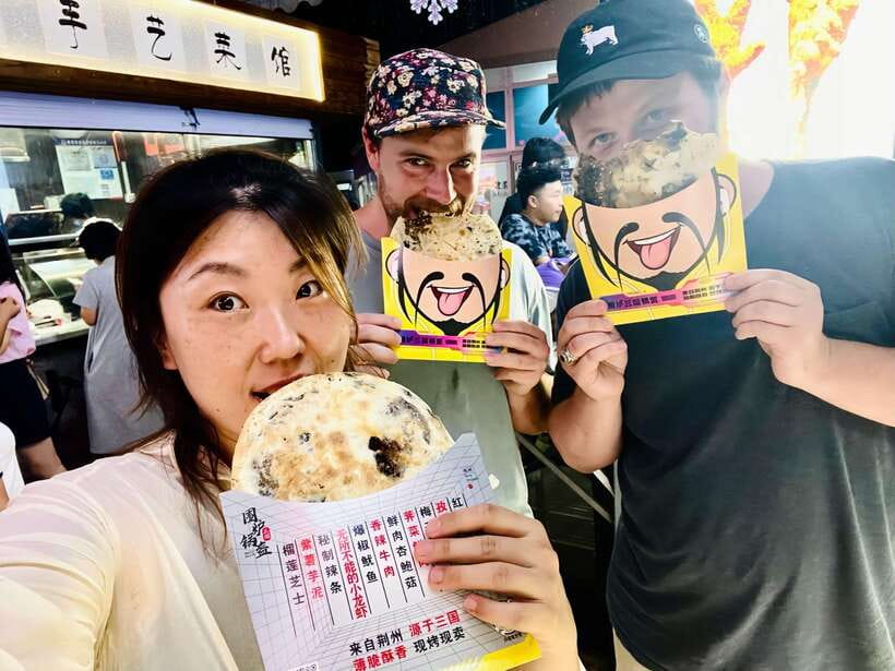 Night Market Haggling Adventure with an English Guide! - Meeting your guide at Exit B
