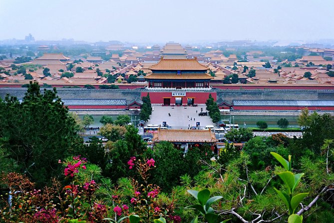 Private 5-Hour Walking Tour: Forbidden City, Hutong&Parks Nearby - Jingshan Park and the classic palace view