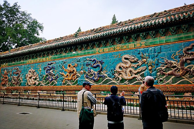 Private 5-Hour Walking Tour: Forbidden City, Hutong&Parks Nearby - Beihai Park, water, gardens, and the White Pagoda