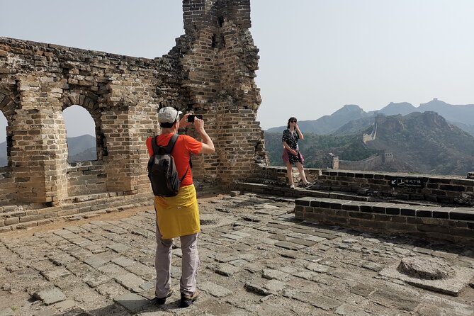 Private All-inclusive Jinshanling Great Wall 1-day tour - Reaching the Jinshanling entrance