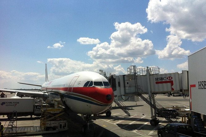 Private Beijing Airport Arrival Transfer to Hotel - Finding your name after landing