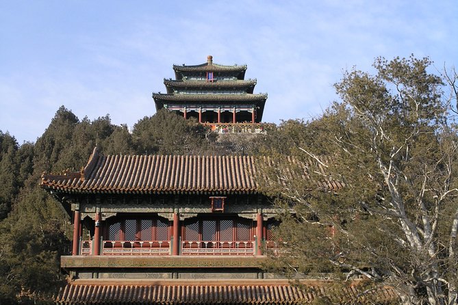 Private Beijing Jingshan Hill, Beihai, and Hutongs with Imperial Lunch/Dinner - An imperial-style meal at Fangshan