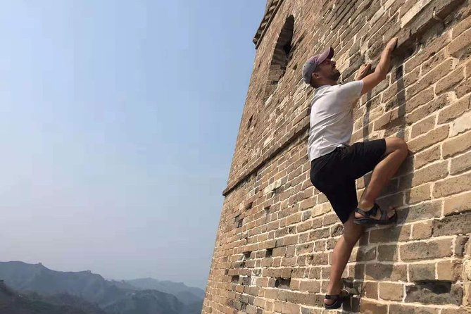Private Beijing Layover Tour: PEK Airport to Mutianyu Great Wall - Walking Mutianyu’s forested wall