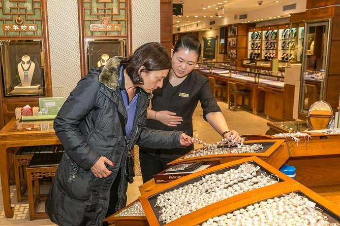 Private Beijing Markets Tour with Tea Tasting at Hongqiao Pearl Market - What to bring and how to set a budget
