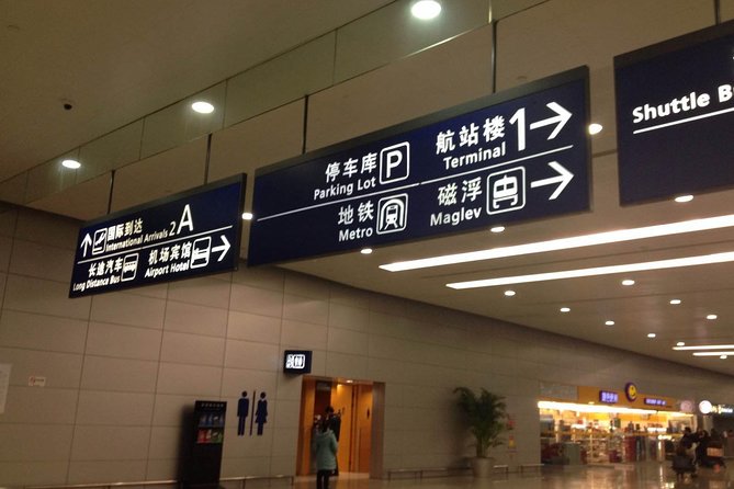 Private Beijing Round-Trip Airport Transfer to Hotel - Service quality, from helpful to frustrating
