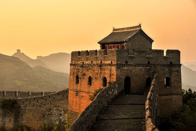 Private Day Tour to Beijing Mutianyu Great Wall - What the guide adds to a private visit