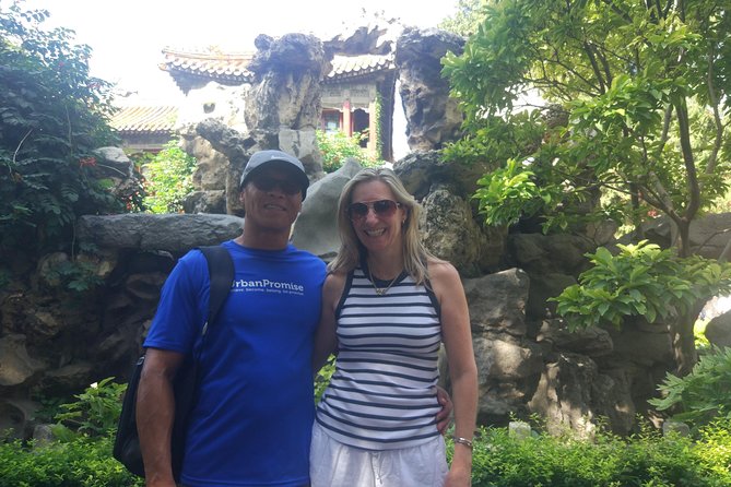 Private Day Tour to Tiananmen Square, Forbidden City and Hutong by Public Transportation - Walking the old Beijing hutongs
