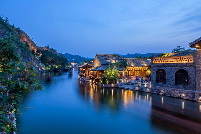 Private Evening Tour to Simatai Great Wall and Gubei Water Town - Riding the cable car toward Simatai