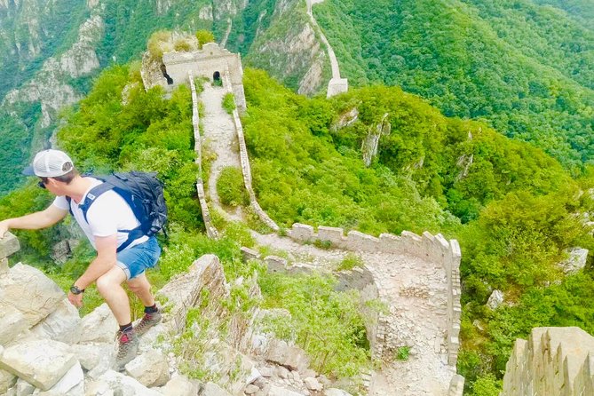 Private Full-Day Great Wall of China Hiking Tour from Jiankou to Mutianyu - Starting at Jiankou, where the wall gets serious