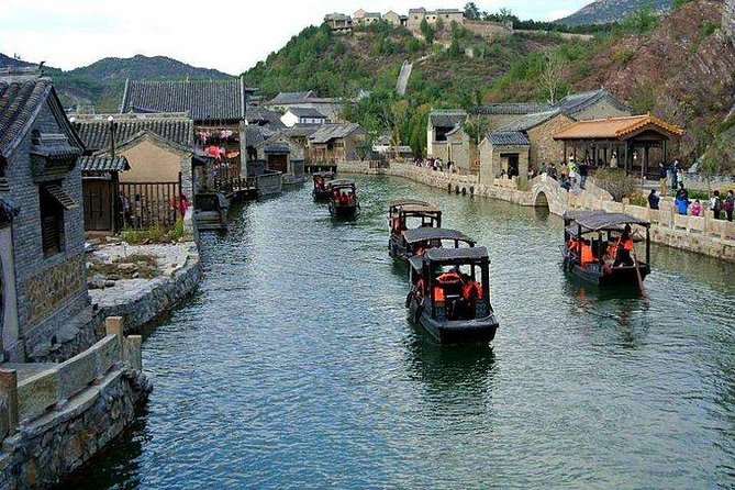 Private Gubei Water Town and Simatai Trip with English Speaking Driver Service - What the driver does, and what you do yourself