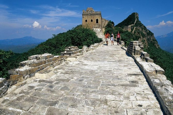Private Gubei Water Town and Simatai Trip with English Speaking Driver Service - Should you book this Simatai and Gubei Water Town trip?
