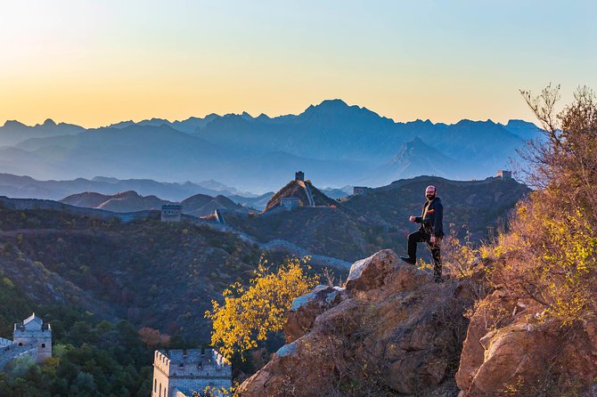 Private Jinshanling relax photo tour by sunset - Why Jinshanling works so well for sunset photographs
