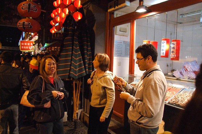 Private Night Sightseeing Tour of Beijing - What the private guide adds