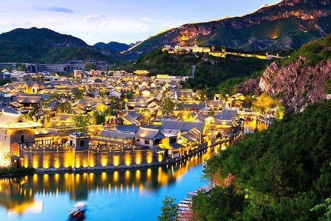 Private Simatai Great Wall and Gubei Water Town Night Tour from Beijing - The guide and driver experience