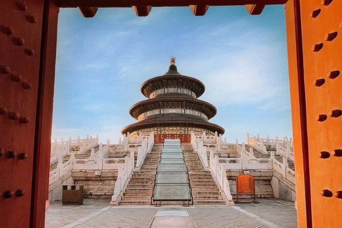 Private Tour: Temple of Heaven with Roast Duck and Acrobatic show - The value of a private vehicle and guide