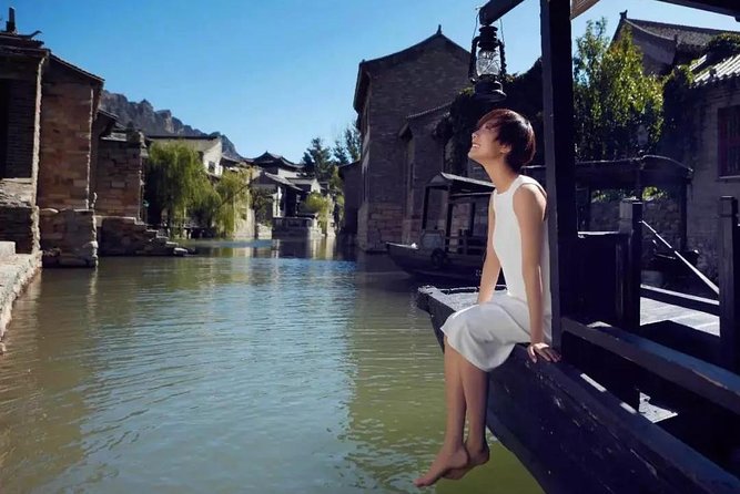 Private Tour to Gubei Water Town and Simatai Great Wall with Cable Car and Lunch - Taking the cable car to Simatai