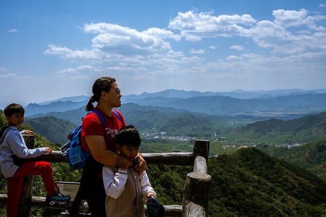 Private Tour to Mutianyu or Jinshanling Great Wall with Options - Who should choose this Great Wall tour