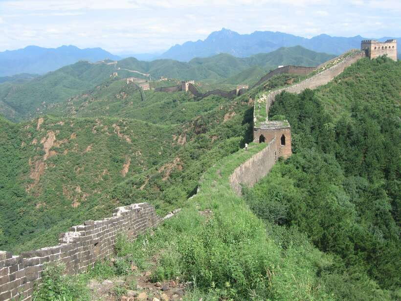 Self-guided challenging hiking from Jinshanling to Gubeikou - The first climb to East Five Eye Tower