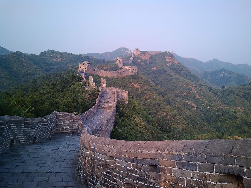 Small-Group Mutianyu Great Wall Tour With lunch And Ticket - Cable car choices and the holiday warning
