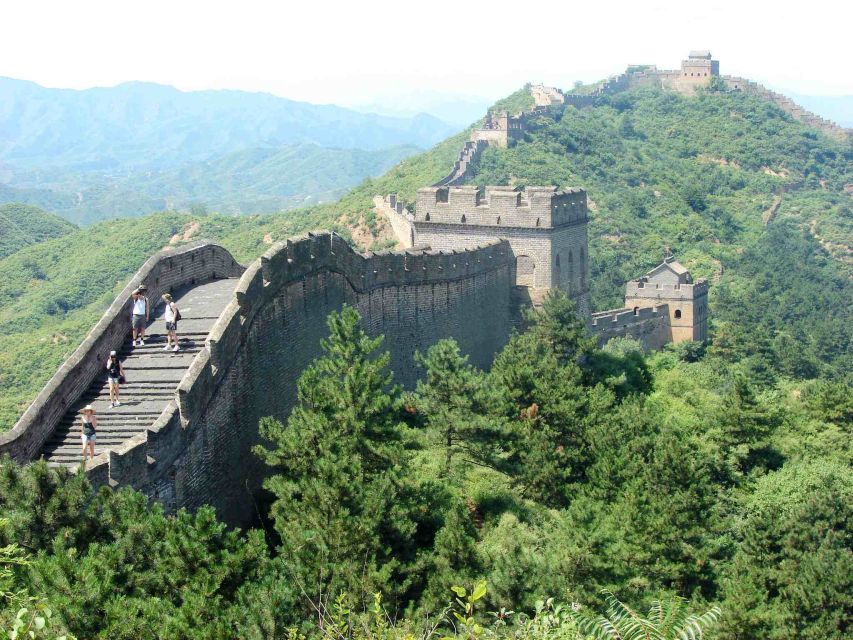 Small-Group Mutianyu Great Wall Tour With lunch And Ticket - Lunch at the jade or cloisonné stop