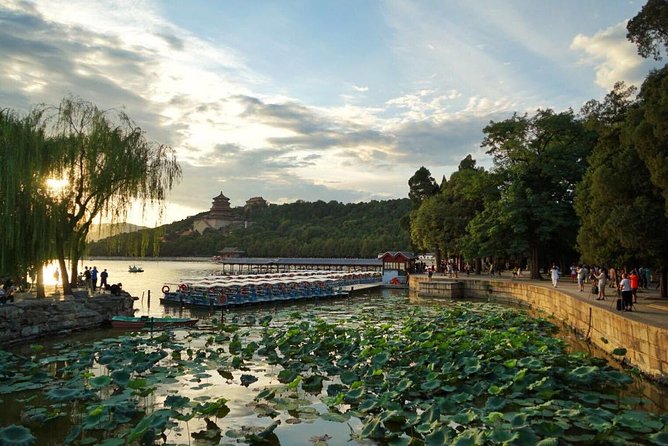 Summer Palace Private Tour with Public Transport&Optional Extras - Entering through the East Gate